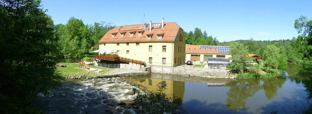 Penzion Dobre Casy Jindrichuv Hradec Luaran gambar